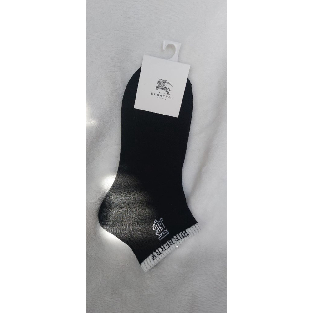 Women's size 7-9 Black & White Burberry Ankle Socks - Picture 2 of 3